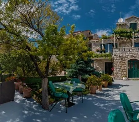 In With Terrace, Air Condition, Wifi, Dishwasher Daire