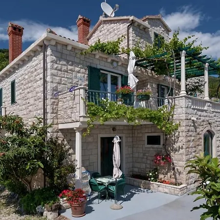 Daire In With Terrace, Air Condition, Wifi, Dishwasher Bol