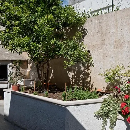 In With Terrace, Air Condition, Wifi, Dishwasher *