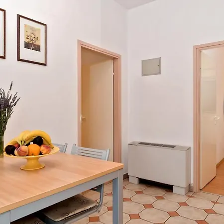 Daire In With Terrace, Air Condition, Wifi, Dishwasher